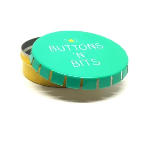 Mini latta tonda tascabile click clak Buttons 'n' Bits Happy Jackson