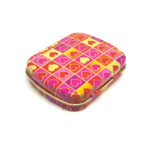 Latta con cuoricini Mini Pill Tin