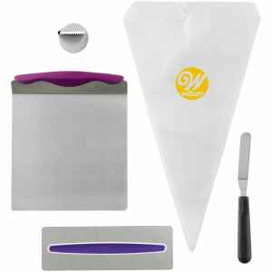 Basic Cake Decorating Set 16 Pz Wilton